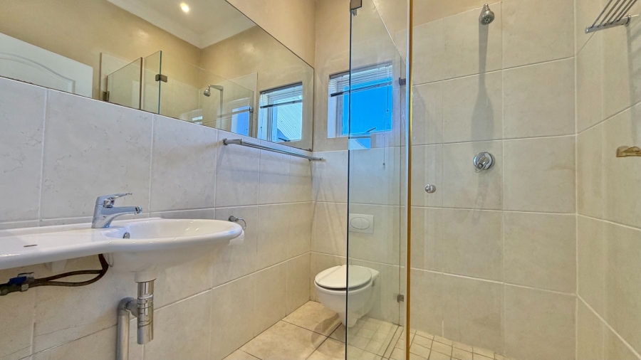 5 Bedroom Property for Sale in Greenways Golf Estate Western Cape